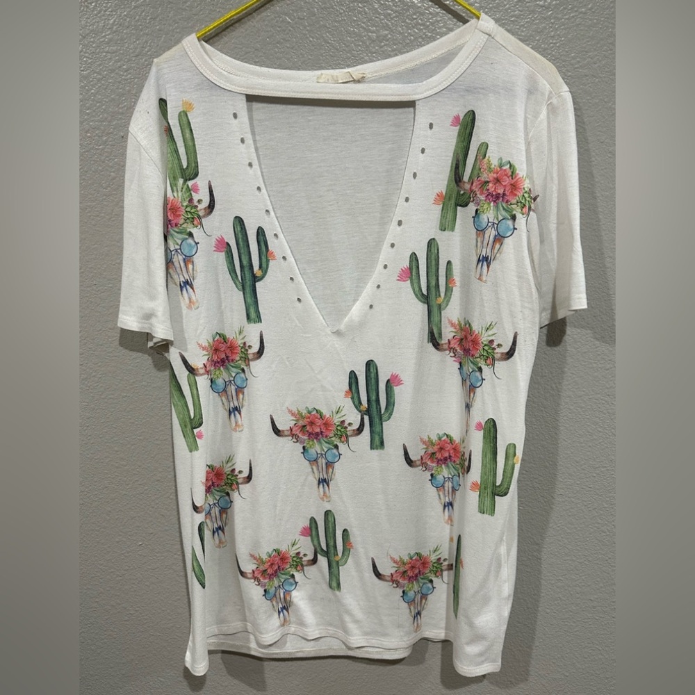 Western Print V-Neck  Top